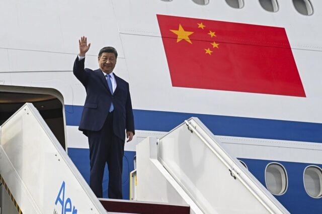 En medio del choque arancelario de EE. UU., Xi pinta a China como socio confiable, Woos Vietnam, Malasia, Camboya
