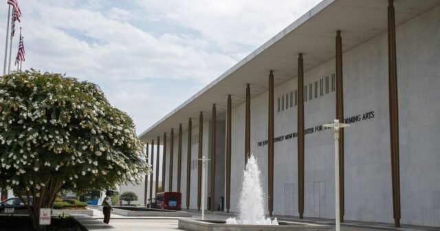 Eventos de Kennedy Center programados para la celebración LGBTQ+ Pride cancelada, dicen los organizadores
