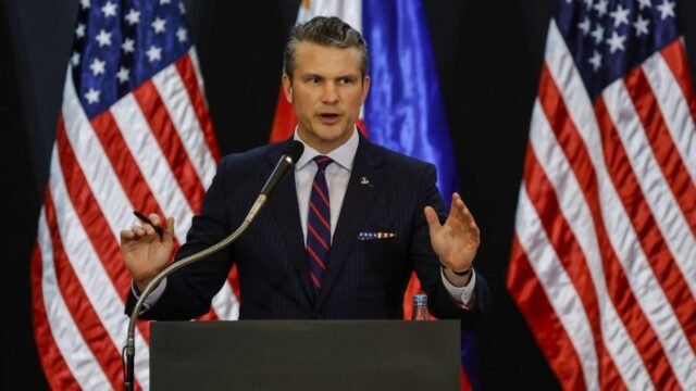 Ex portavoz del DoD superior: Pentágono en 'Desarray' bajo Hegseth
