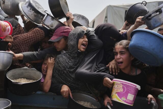 La agencia de alimentos de la ONU dice que sus existencias de alimentos en Gaza se han agotado bajo el bloqueo de Israel
