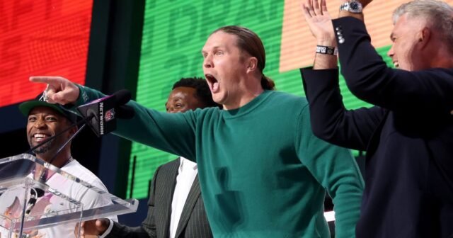 La ex estrella de los Packers entrega un 'mensaje' de Donald Trump en la NFL Draft
