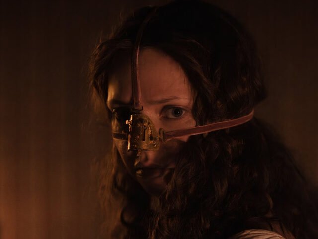 The Ugly StepSister Review-Una historia de Cenicienta de espíritu mezquino
