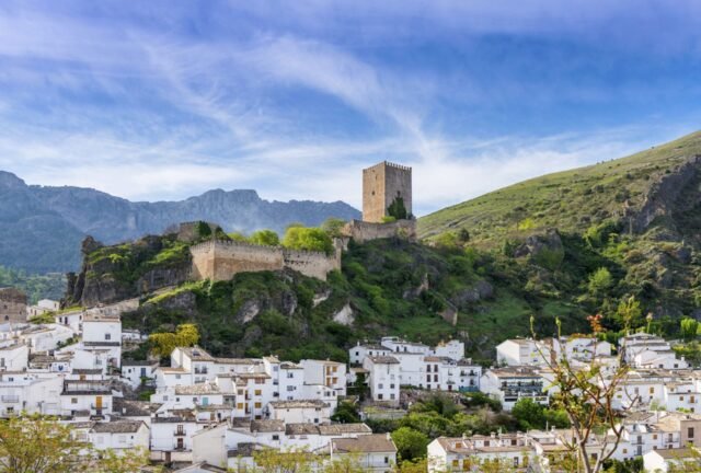Viajes en Andalucia: la nueva ruta de las 'pueblos conmovedores' ofrece 'arquitectura blanca y belleza escénica para los viajeros que buscan ponerse en contacto con España'
