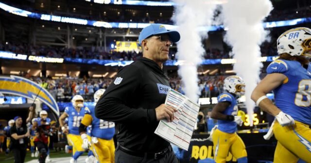 Abricador de Chargers para ser el primer juego de la NFL que se muestra exclusivamente en YouTube
