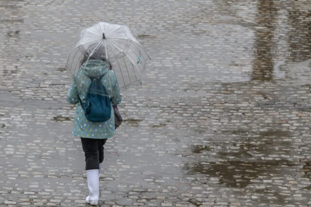 Alerta amarilla emitida para lluvia y tormentas este jueves en la región de Valencia
