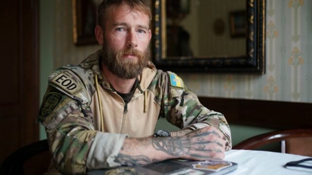 Brit Hero, de 40 años, asesinado en Ucrania por minas rusas después de pasar años trabajando para salvar vidas limpiando las bombas de Putin
