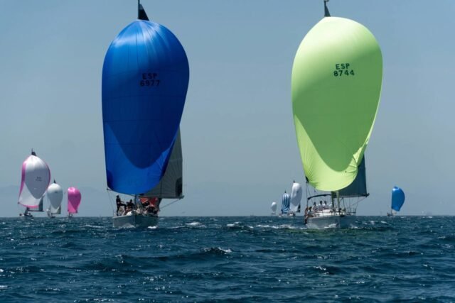 Casi 40 veleros de España y Gibraltar competirán en una regata para cruzar el estrecho
