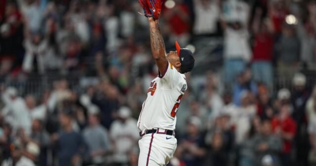 Cómo la falta de profundidad de la alineación de los Dodgers se expuso en la derrota del domingo ante Braves
