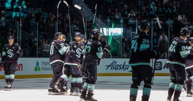 Donde la búsqueda de entrenadores de Seattle Kraken se encuentra mientras las selecciones populares encuentran trabajos
