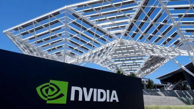 El dúo del Senado inusual presiona a Nvidia sobre planes para nuevas instalaciones de Shanghai
