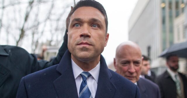 El ex congresista de Trump Pardons Michael Grimm
