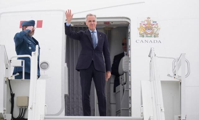El primer ministro canadiense, Carney, se reunirá con Trump, con la esperanza de aliviar las tensiones de guerra comercial
