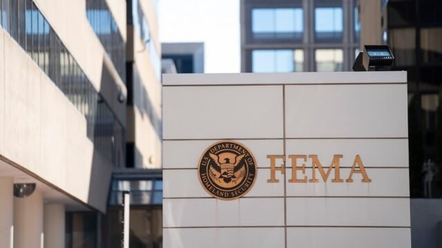 Jefe de FEMA interino: la agencia desguazada no 'en el mejor interés del pueblo estadounidense'
