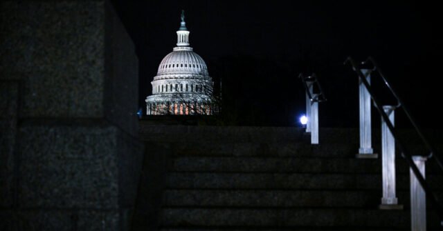 Los republicanos en el Congreso usan la ley oscura para revertir las regulaciones de la era de Biden
