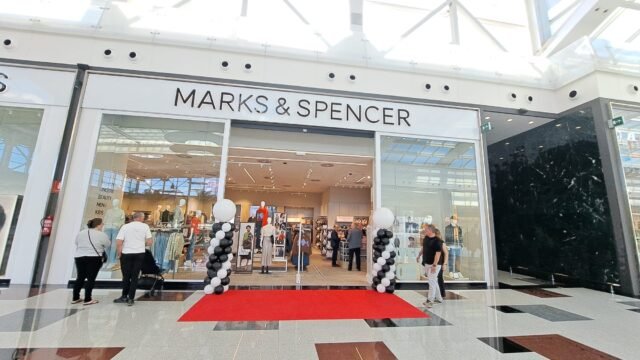Marks & Spencer abre una nueva tienda en Granada -Celebrate con un descuento exclusivo de Olive Press del 30%
