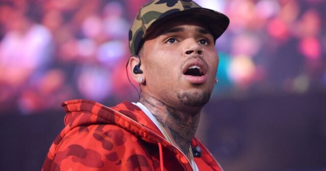 Músico acusado de Chris Brown en el presunto asalto de club nocturno de Londres
