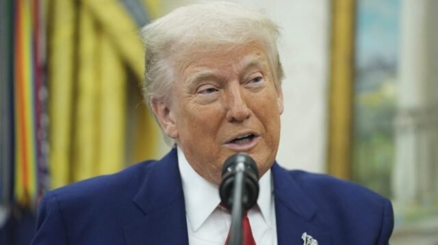 Noem dice que ICE arrestó a un hombre en EE. UU. Que amenazó con matar a Trump
