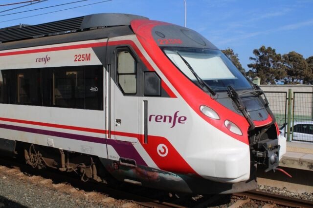 Primer enlace de tren de alta velocidad entre Andalucia y Portugal finalmente en proceso 
