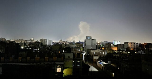 Trump dice que Estados Unidos terminará con los bombardeos de militantes hutíes en Yemen
