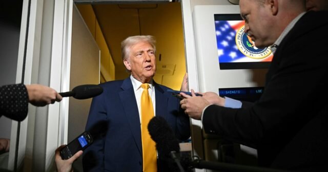 Trump marca el Día de los Caídos con todos los Caps que se desprecia en 'Scum' y 'Monsters'
