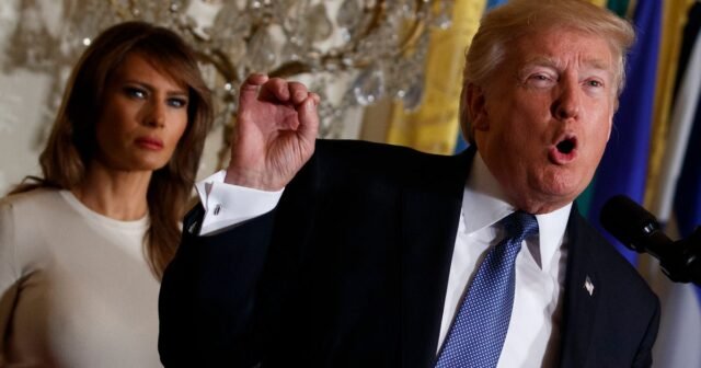 Un nuevo informe revela cuán poco tiempo pasa Melania Trump en la Casa Blanca
