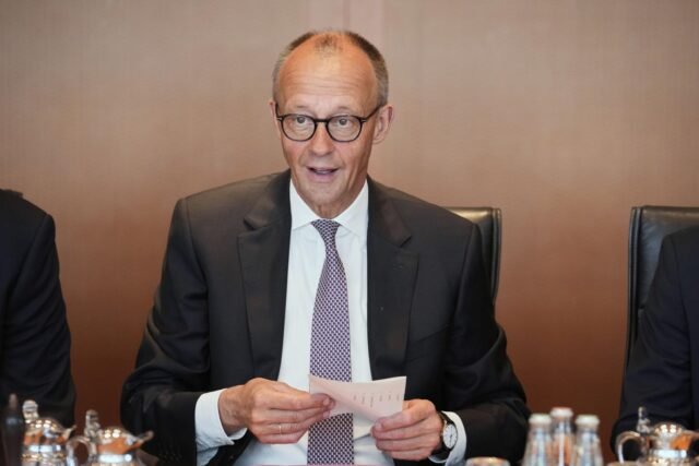 Alemania a casi el doble gasto de defensa antes de 2030
