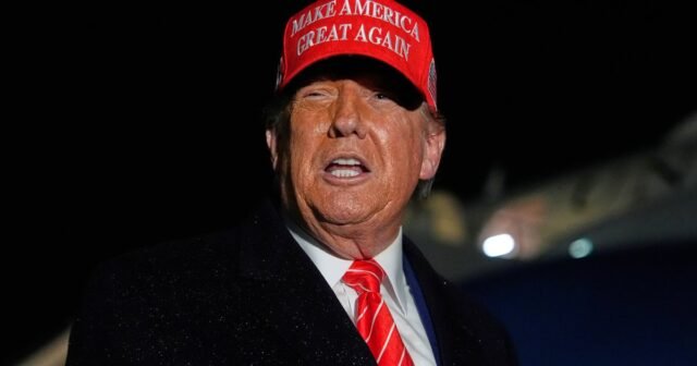 Hombre arrestado por tratar de escalar la cerca en el club Mar-a-Lago de Trump, dice Secret Service
