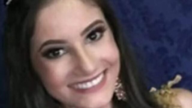 La reina de la belleza brasileña fue 'asesinada por Hitman, que se hizo un tatuaje en la mano de su rostro en llamas'
