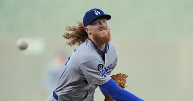 Lejos de su mejor momento, los Dodgers todavía encuentran una manera de vencer a los Reales
