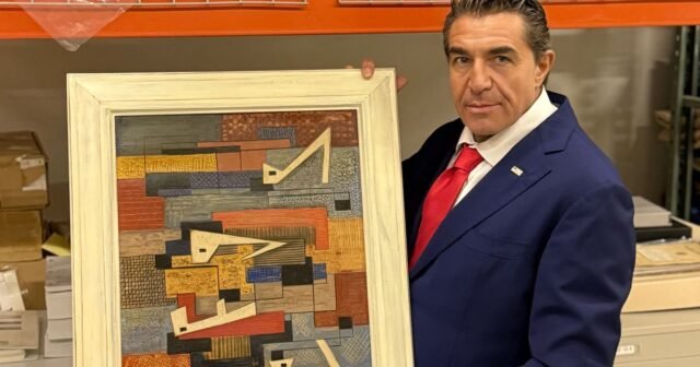 Los cortes de Trump dejan a pocos cuidadores para una colección de arte federal masiva
