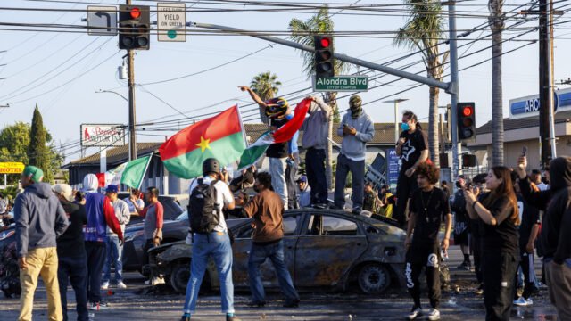 Pentágono para desplegar marines en medio de disturbios de California - RT World News
