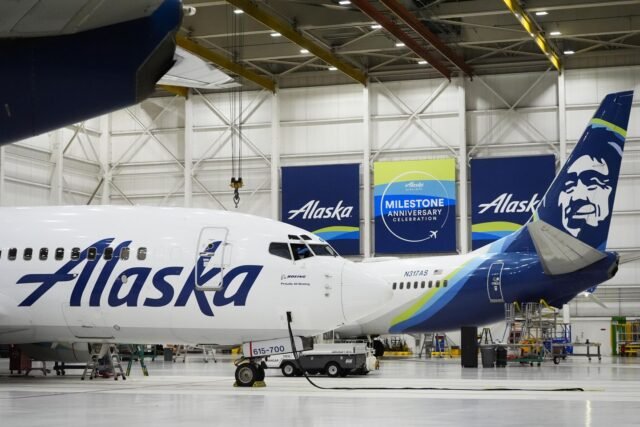 Alaska Airlines reanuda las operaciones después de la interrupción de la tecnología en todos los vuelos
