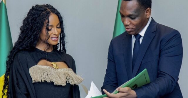 Benin otorga ciudadanía a los descendientes de personas esclavizadas. La cantante estadounidense Ciara es una de las primeras
