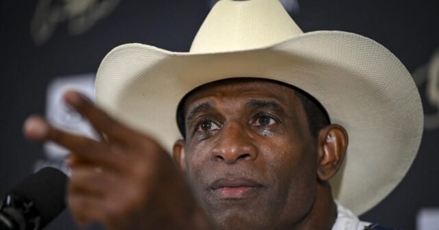 Deion Sanders le quitaron la vejiga después de que se encontró un tumor
