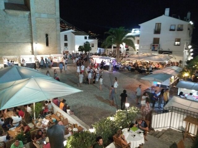 Hombre italiano en coma después de sufrir fractura del cráneo durante la pelea fuera de Costa Blanca Bar
