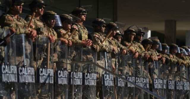 Trump finaliza el despliegue de 2.000 tropas de la Guardia Nacional en Los Ángeles
