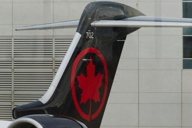 Air Canada cancela cientos de vuelos a medida que avanza el golpe potencial por parte de las azafatas
