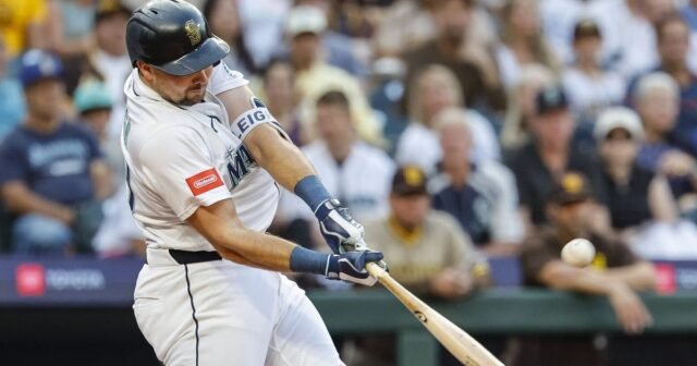 Cal Raleigh se une a Nifty 50 Hom-Ganning Club, los Marineros sostienen Padres

