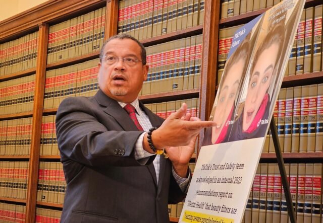 El Fiscal General de Minnesota demanda a Tiktok por 'aprovecharse de los jóvenes' con algoritmos
