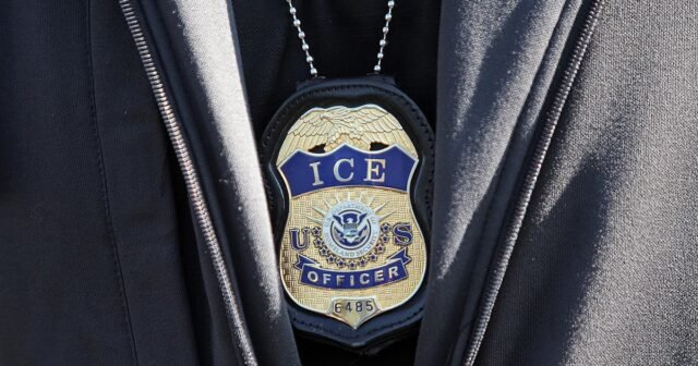 El juez impide que la administración Trump sea expandir deportaciones de vía rápida en todo el país, citando preocupaciones del debido proceso
