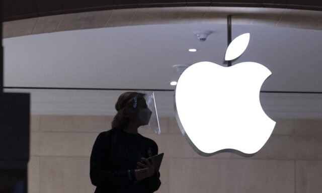Gabbard dice que el Reino Unido elimina la demanda de Apple para dar acceso a la puerta trasera a los datos
