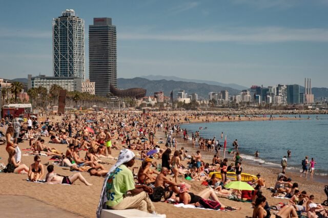 Ha sido robado en Barcelona? La policía finalmente aplasta a Pickpocket Gangs, y crea una base de datos de más de 1,000 móviles robados
