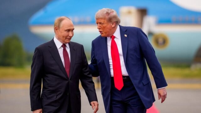 Lip Reader revela la promesa de Putin con el consejo de Trump y Don después de que los líderes aterrizaron en Alaska para enfrentarse
