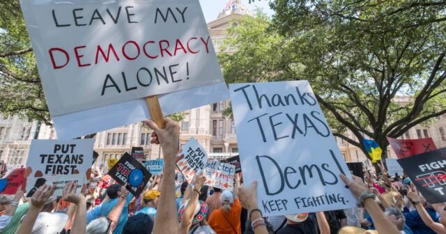 Los demócratas de la Cámara de Representantes de Texas regresan a Austin mientras los republicanos reanudan el esfuerzo de redistribución de distritos
