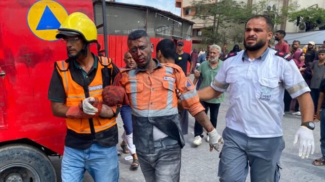 Según los informes, al menos 20 personas mataron en una huelga aérea israelí en el hospital en Gaza.
