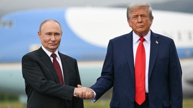 Trump y Putin se encerraron cara a cara en la guerra en Ucrania después de que el líder estadounidense voló B2 Sig.
