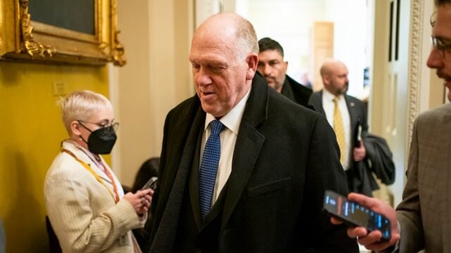 Homan niega al presunto soborno: 'Bull S ---'
