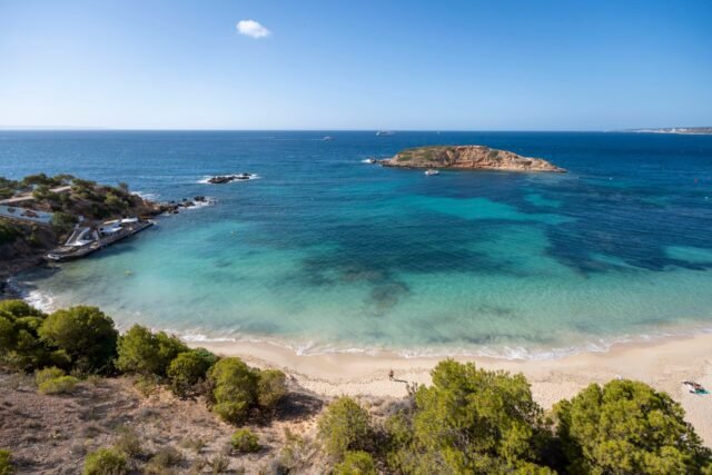 Mallorca de España se hace ariques en los yates mientras la nueva zona de mega marina toma forma 
