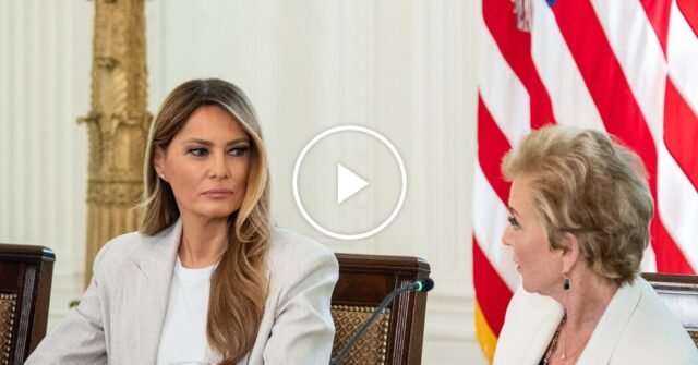 Melania Trump dice 'los robots están aquí'
