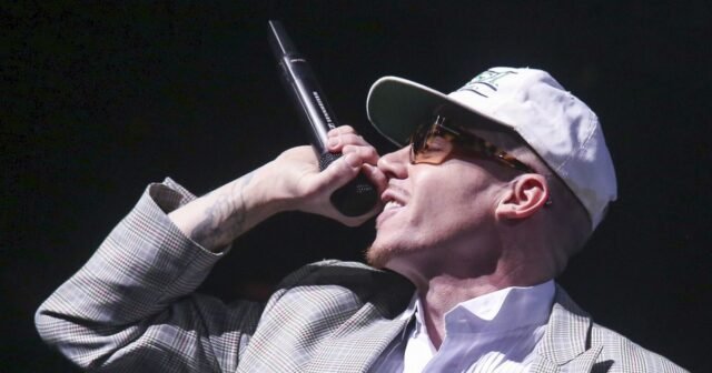 Renton Man cobrado en robos dirigidos a Macklemore, atletas profesionales
